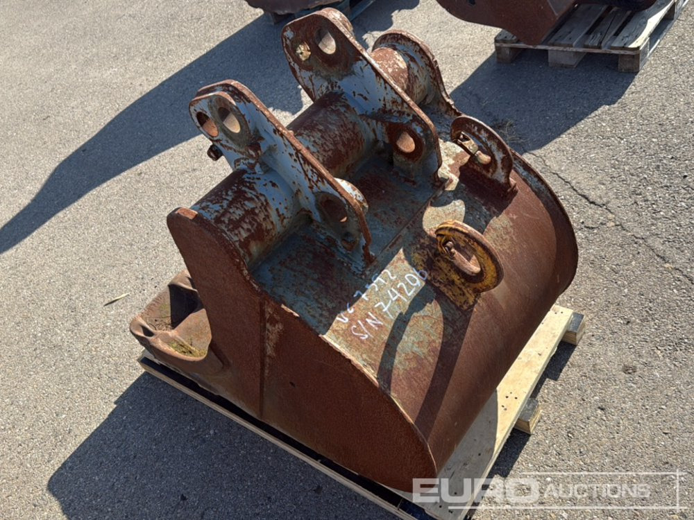 30" Cleaning Bucket to suit Backhoe Loader - Schaufel: das Bild 4 30" Cleaning Bucket to suit Backhoe Loader - Schaufel: das Bild 4