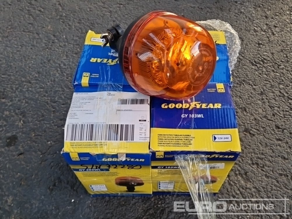 Good Year Rotating Beacon with Flexible Stem (4 of) / Faro Rotativo Tubular Flexible - Baugeräte: das Bild 2 Good Year Rotating Beacon with Flexible Stem (4 of) / Faro Rotativo Tubular Flexible - Baugeräte: das Bild 2