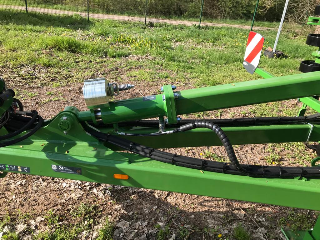 Amazone Catros 8003-2TX - Scheibenegge: das Bild 3 Amazone Catros 8003-2TX - Scheibenegge: das Bild 3