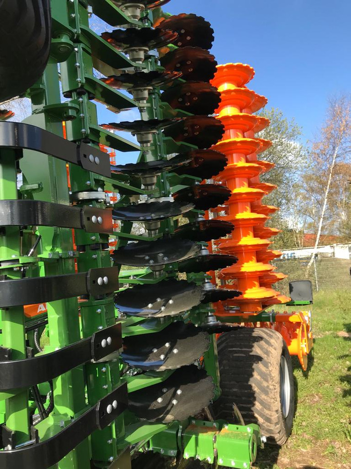 Amazone Catros 8003-2TX - Scheibenegge: das Bild 5 Amazone Catros 8003-2TX - Scheibenegge: das Bild 5