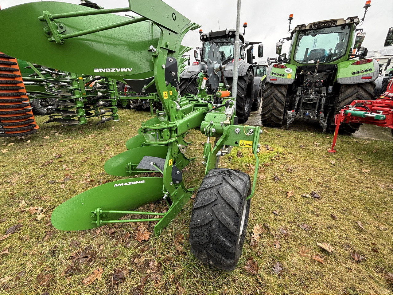 Amazone Cayros XMS 950 S mit Verrohrun - Pflug: das Bild 2 Amazone Cayros XMS 950 S mit Verrohrun - Pflug: das Bild 2