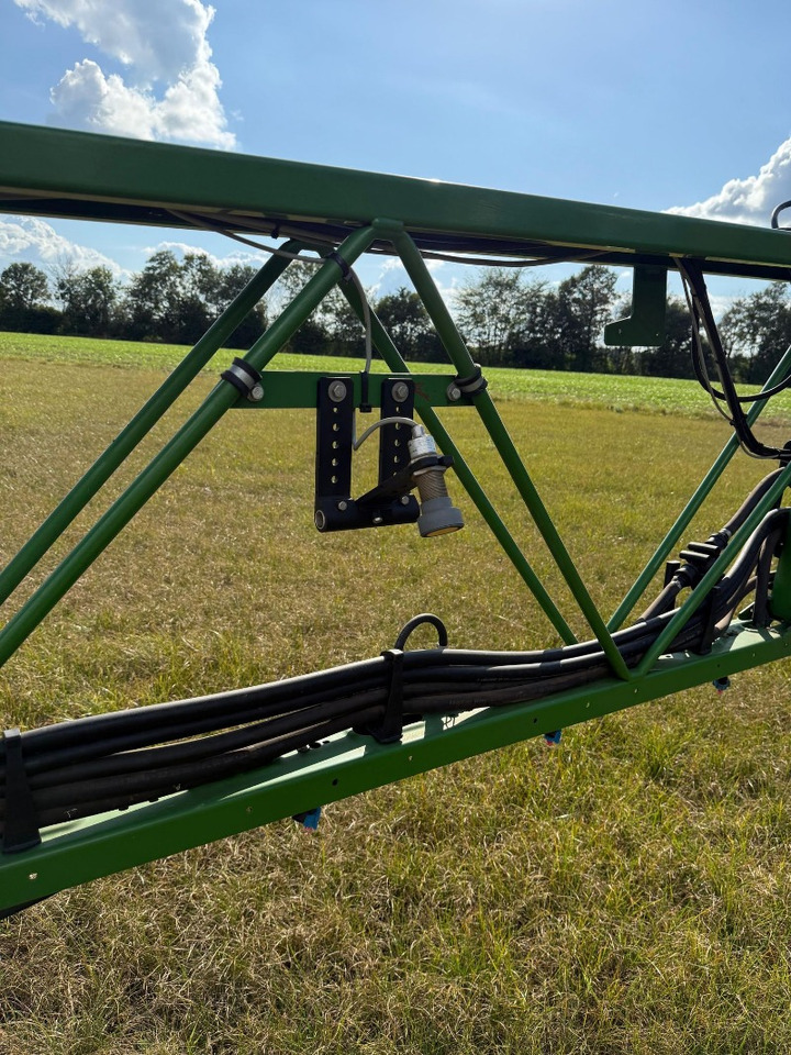 Amazone Panthera 4502 - Selbstfahrspritze: das Bild 4 Amazone Panthera 4502 - Selbstfahrspritze: das Bild 4