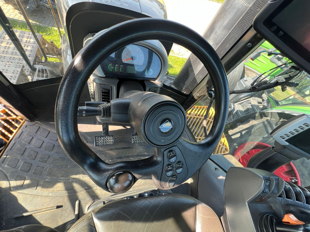 Challenger MT 865 - Traktor: das Bild 5 Challenger MT 865 - Traktor: das Bild 5