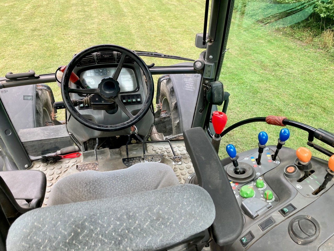 Deutz-Fahr Agrotron 120 MK I - Traktor: das Bild 5 Deutz-Fahr Agrotron 120 MK I - Traktor: das Bild 5