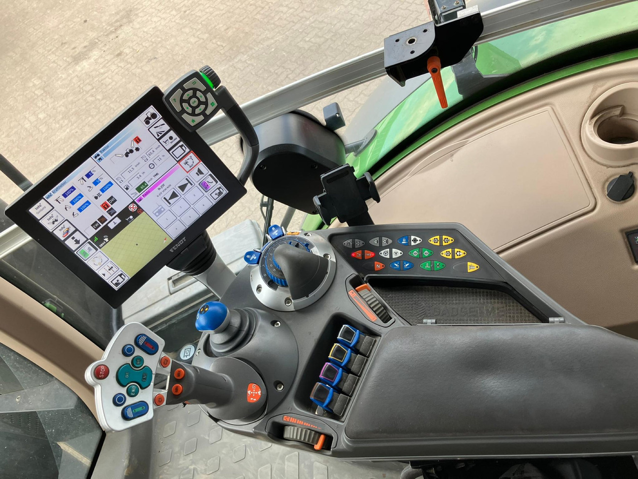 Fendt 1050 Vario Gen2 Profi Plus - Traktor: das Bild 2 Fendt 1050 Vario Gen2 Profi Plus - Traktor: das Bild 2