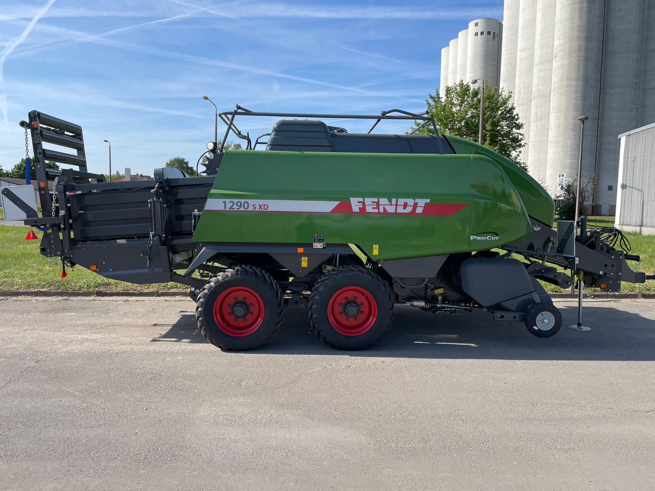 Fendt 1290 XD Cutter Quaderballenpre - Packenpresse: das Bild 1 Fendt 1290 XD Cutter Quaderballenpre - Packenpresse: das Bild 1