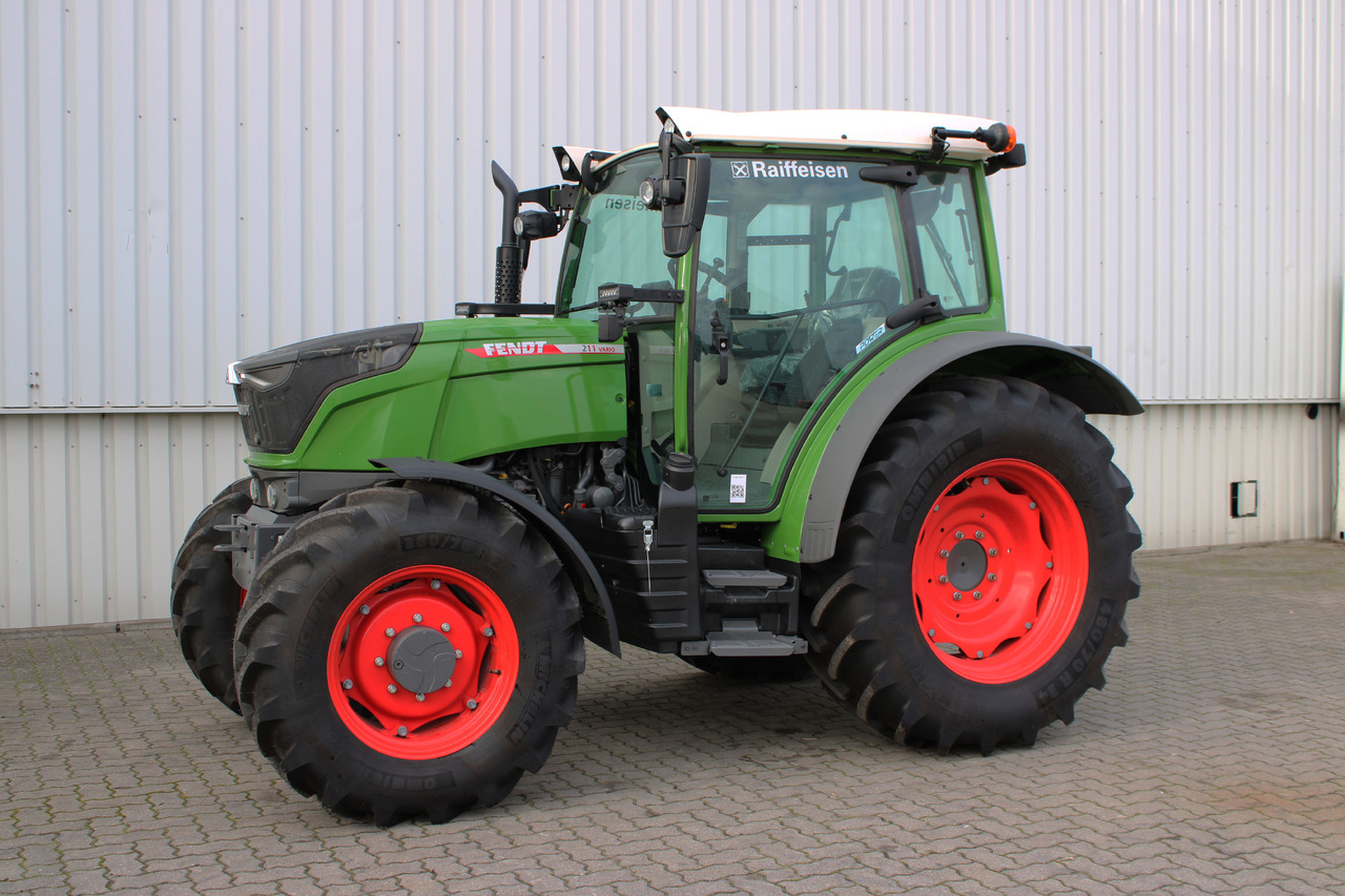 Fendt 211S Vario Gen3 Power Sett2 - Traktor: das Bild 2 Fendt 211S Vario Gen3 Power Sett2 - Traktor: das Bild 2