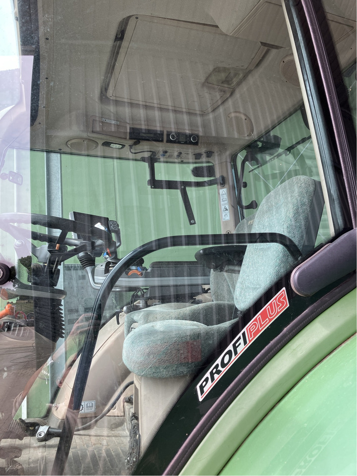 Fendt 718 Vario Profi Plus - Traktor: das Bild 2 Fendt 718 Vario Profi Plus - Traktor: das Bild 2