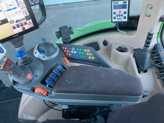 Fendt 720 Vario S4 Profi Plus - Traktor: das Bild 4 Fendt 720 Vario S4 Profi Plus - Traktor: das Bild 4