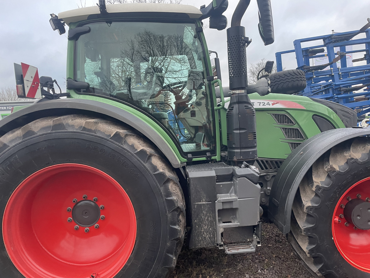 Fendt 724 Power - Traktor: das Bild 1 Fendt 724 Power - Traktor: das Bild 1