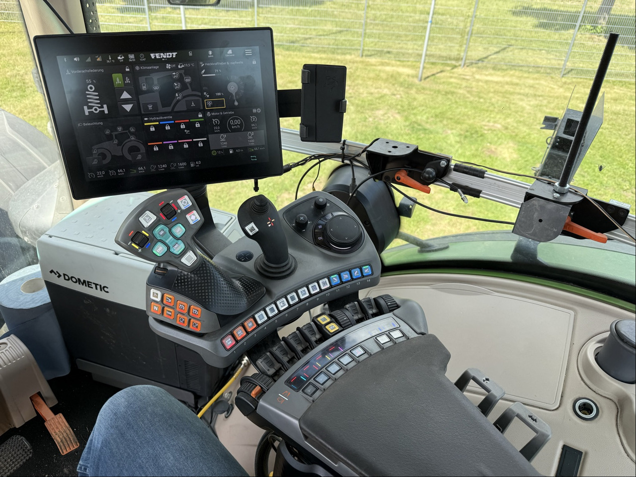 Traktor Fendt 942 Vario Gen7 Profi: das Bild 15
