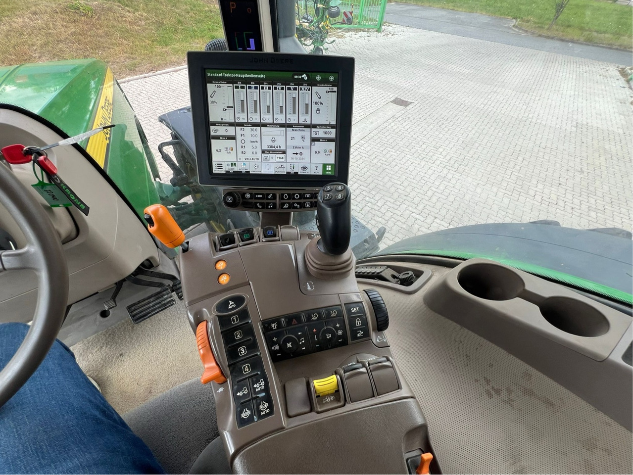 John Deere 8400 R - Traktor: das Bild 3 John Deere 8400 R - Traktor: das Bild 3