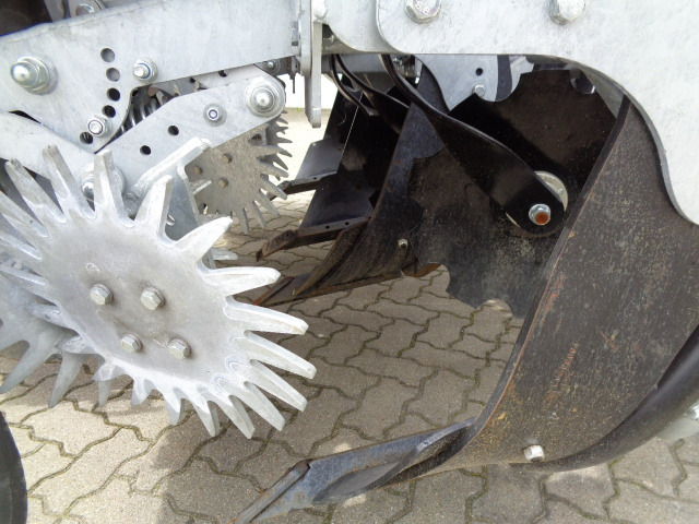 Landmaschine Volmer Strip Till Culex: das Bild 11