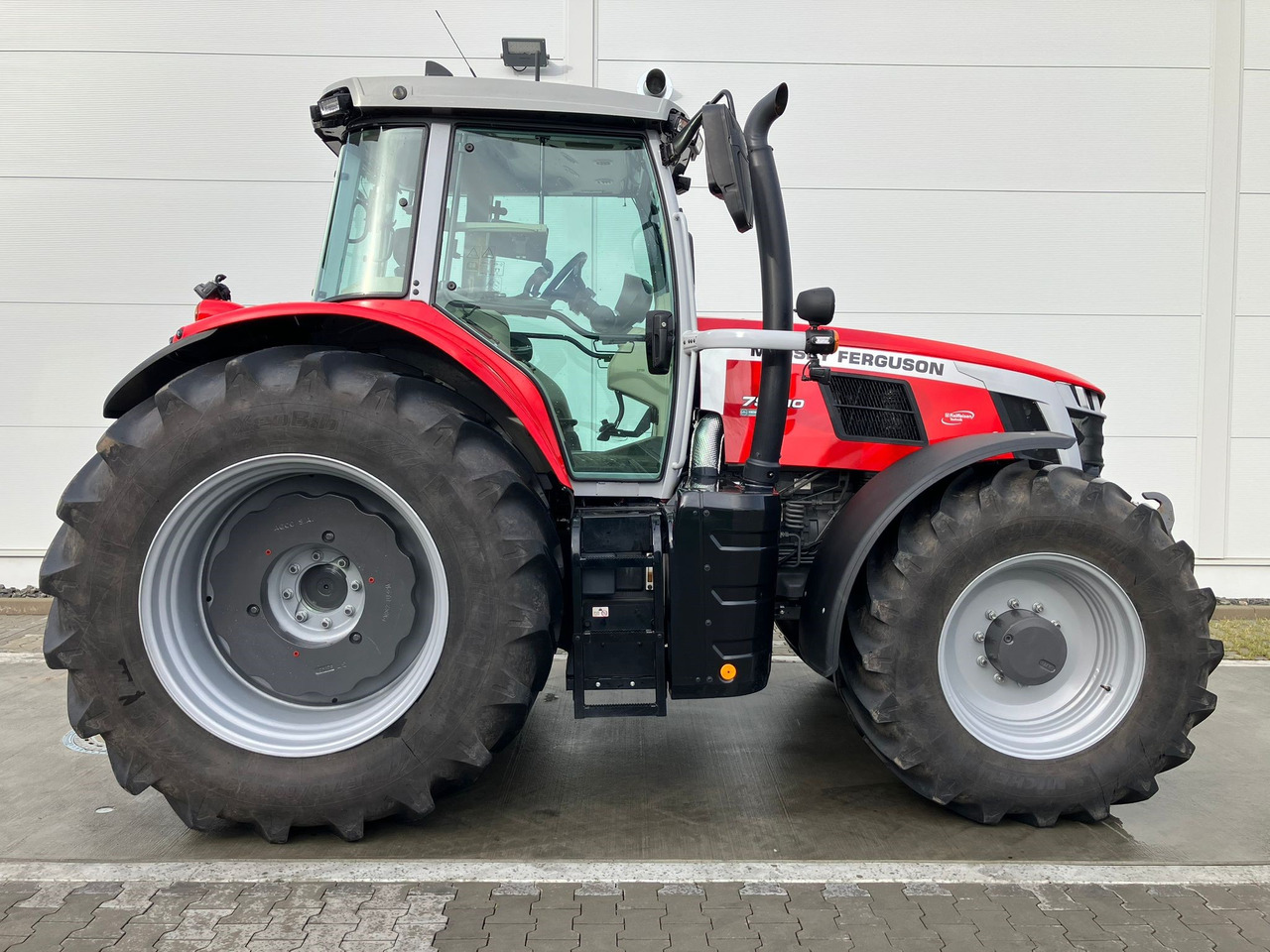 Massey Ferguson 7S.210 Dyna-VT EXCLUSIVE - Traktor: das Bild 4 Massey Ferguson 7S.210 Dyna-VT EXCLUSIVE - Traktor: das Bild 4