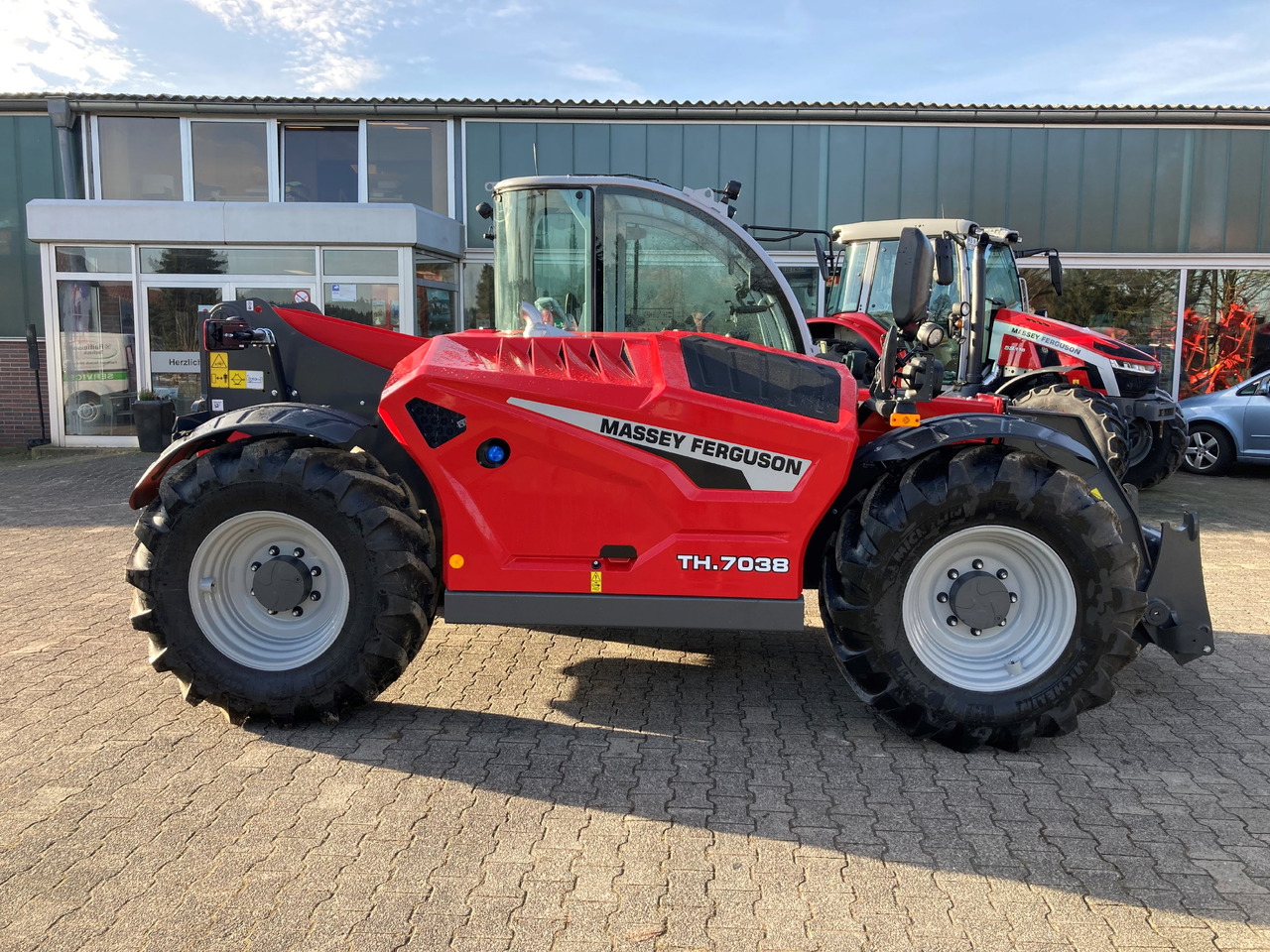 NEU: Teleskoplader Massey Ferguson TH.7038 Standard Stage 5 Exclu: das Bild 7