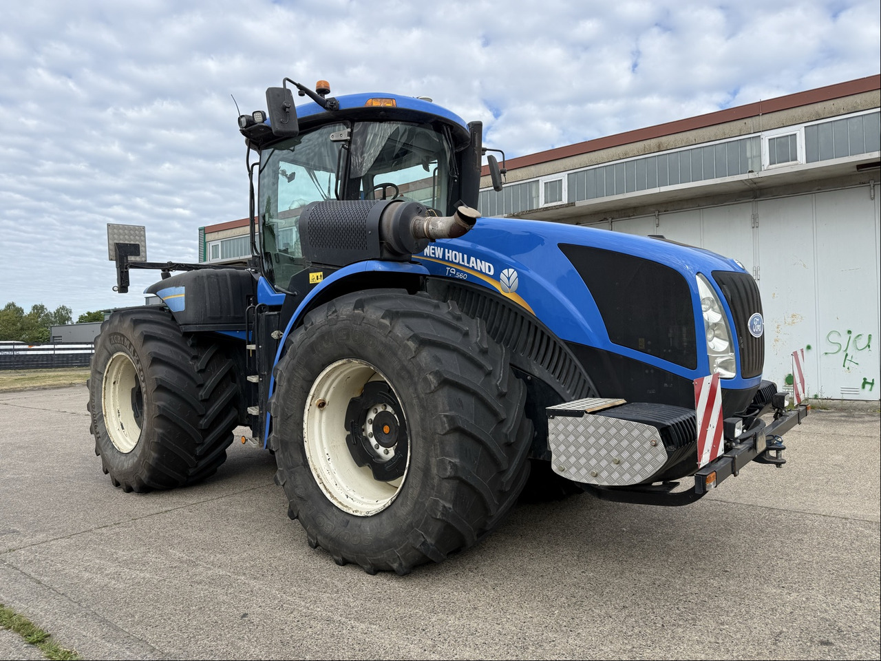 New Holland T9.560 - Traktor: das Bild 1 New Holland T9.560 - Traktor: das Bild 1