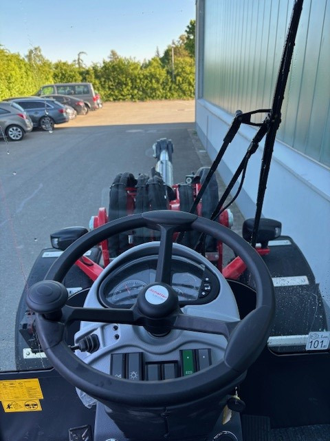 Schäffer Radlader 5680 Z - Radlader: das Bild 5 Schäffer Radlader 5680 Z - Radlader: das Bild 5