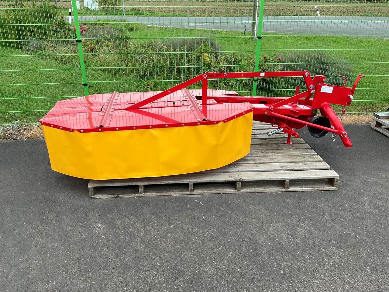 Wirax Z 069 - Mähwerk: das Bild 1 Wirax Z 069 - Mähwerk: das Bild 1