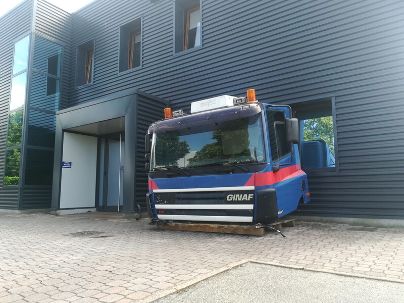 DAF CF65 CF75 CF85 Euro 3 - Fahrerhaus und Interieur für LKW: das Bild 1 DAF CF65 CF75 CF85 Euro 3 - Fahrerhaus und Interieur für LKW: das Bild 1