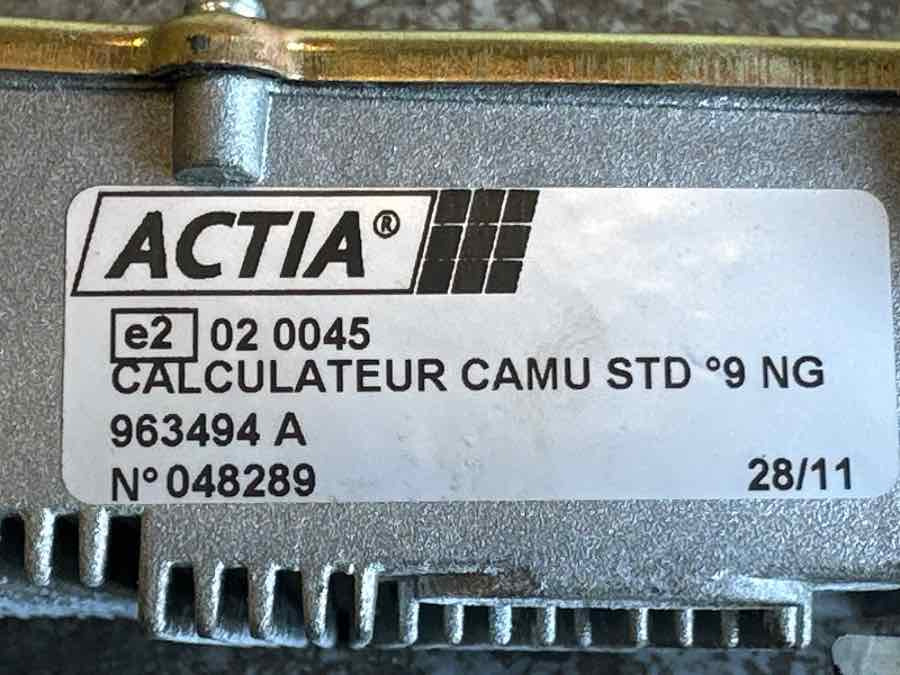 IVECO ECU BUS 5006144131 - Steuergerät für Bus: das Bild 3 IVECO ECU BUS 5006144131 - Steuergerät für Bus: das Bild 3