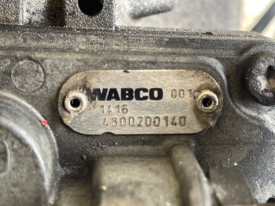 IVECO STRALIS FOOT BRAKE VALVE 4800200140 - Bremsventil für LKW: das Bild 3 IVECO STRALIS FOOT BRAKE VALVE 4800200140 - Bremsventil für LKW: das Bild 3