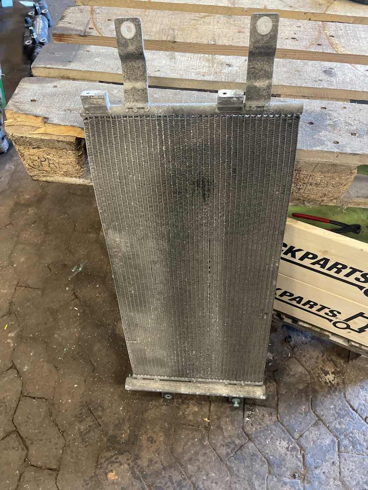 MAN AC COOLER 81.61920-6041 - Kühlsystem für LKW: das Bild 1 MAN AC COOLER 81.61920-6041 - Kühlsystem für LKW: das Bild 1