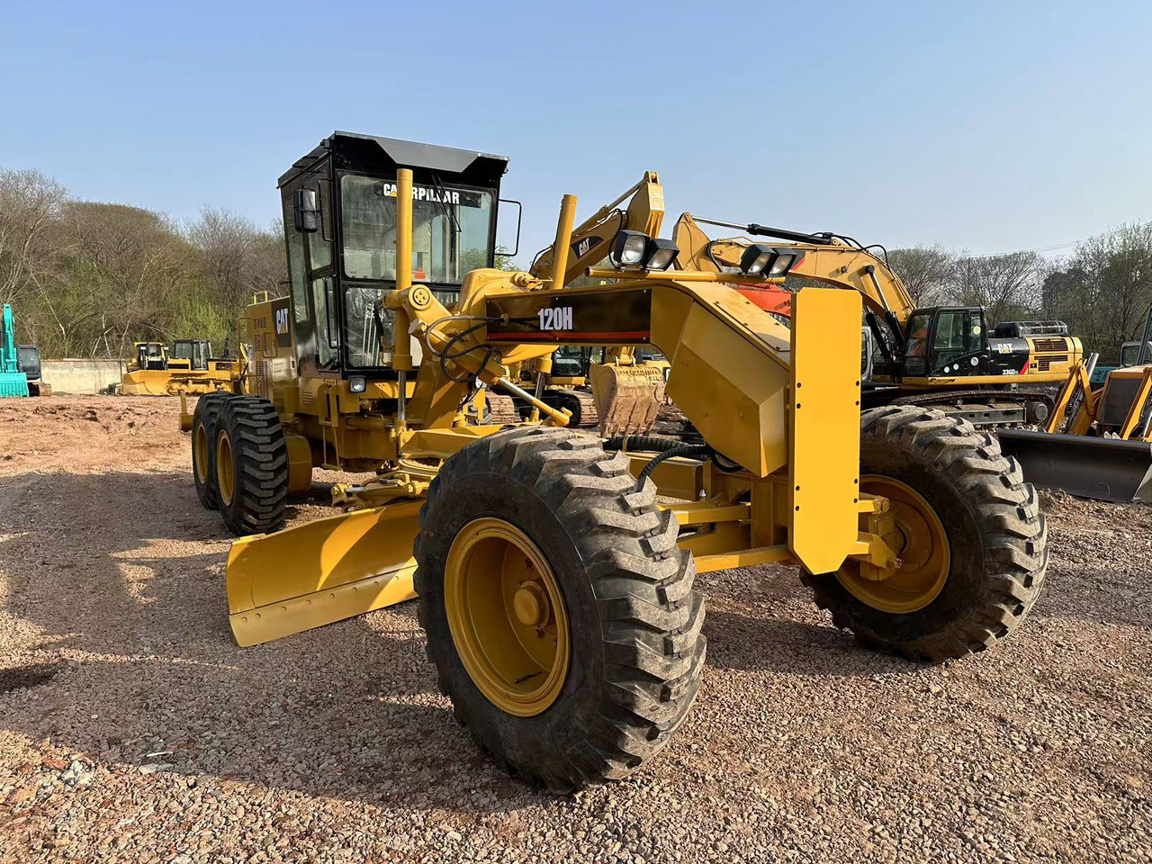 CATERPILLAR 120H - Grader: das Bild 2 CATERPILLAR 120H - Grader: das Bild 2