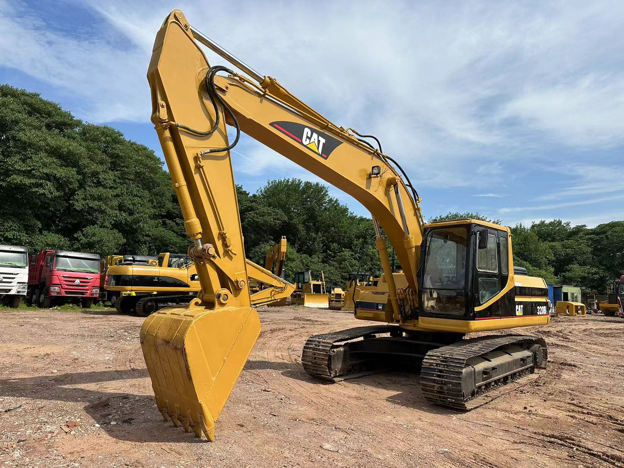 CATERPILLAR 320B - Kettenbagger: das Bild 2 CATERPILLAR 320B - Kettenbagger: das Bild 2