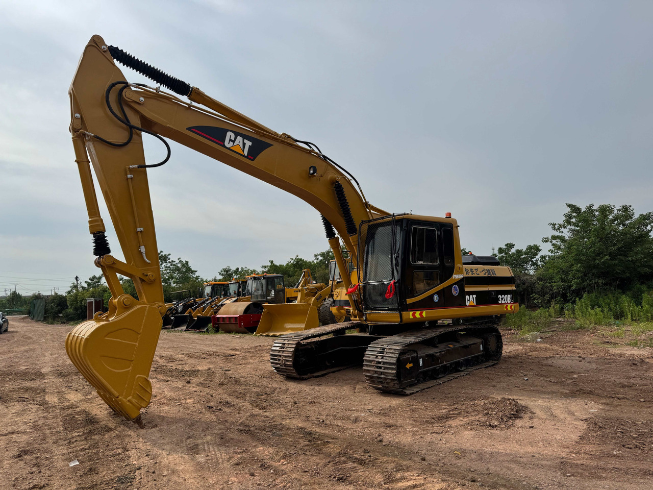 CATERPILLAR 320BL - Kettenbagger: das Bild 2 CATERPILLAR 320BL - Kettenbagger: das Bild 2