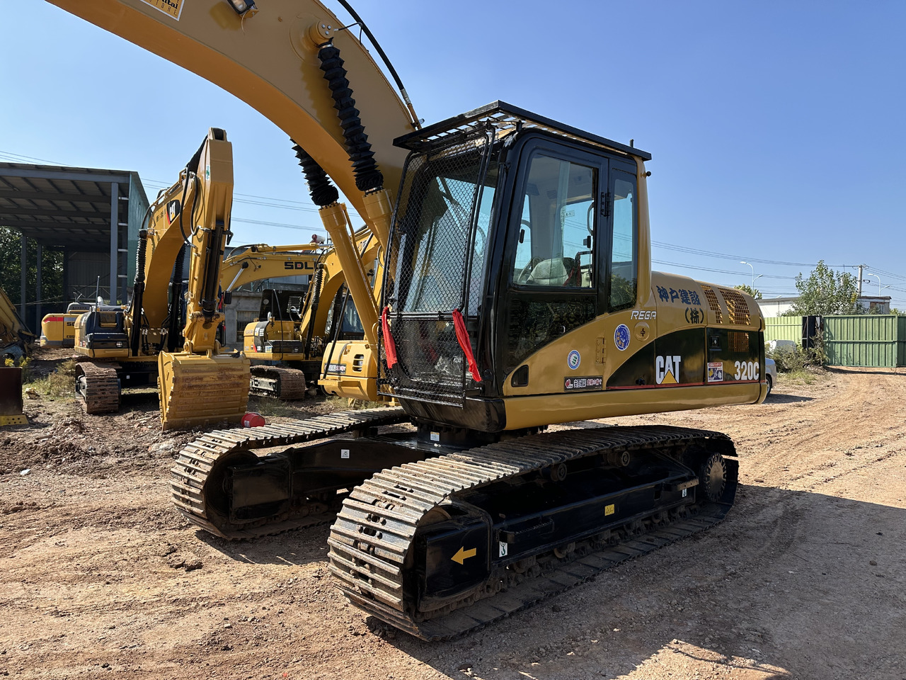 CATERPILLAR 320CL - Kettenbagger: das Bild 2 CATERPILLAR 320CL - Kettenbagger: das Bild 2