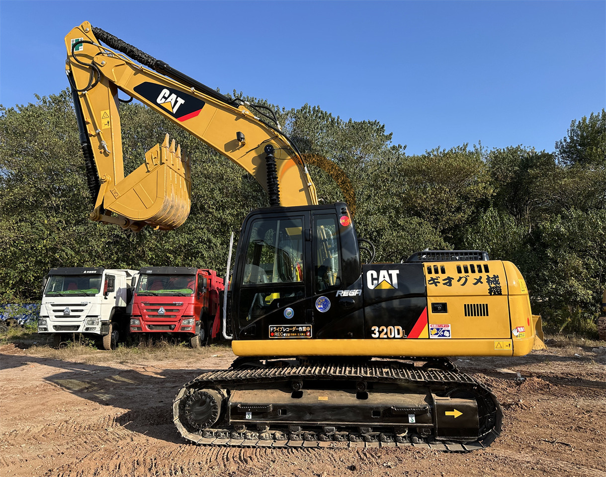 CATERPILLAR 320D - Kettenbagger: das Bild 2 CATERPILLAR 320D - Kettenbagger: das Bild 2