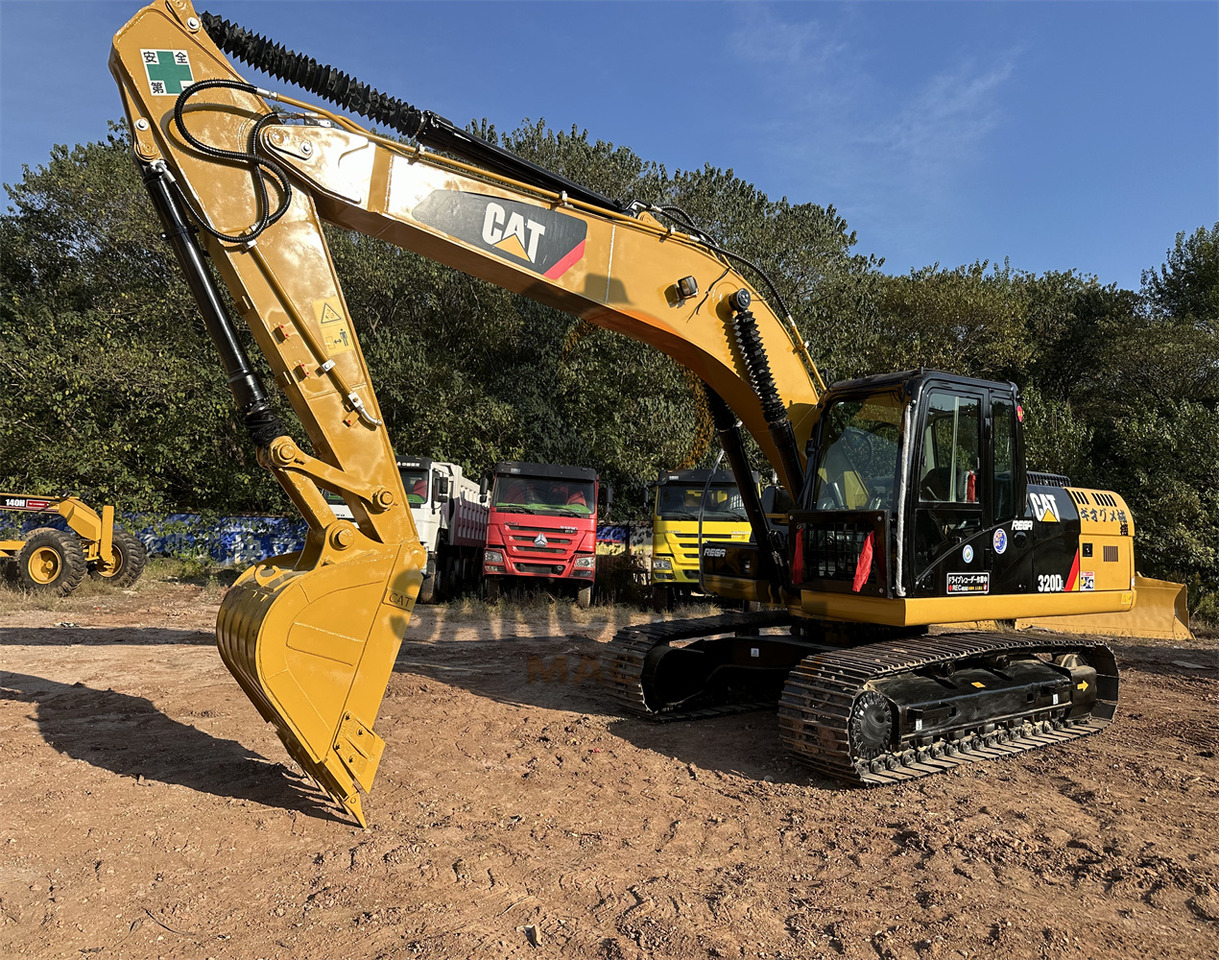 CATERPILLAR 320DL - Kettenbagger: das Bild 4 CATERPILLAR 320DL - Kettenbagger: das Bild 4
