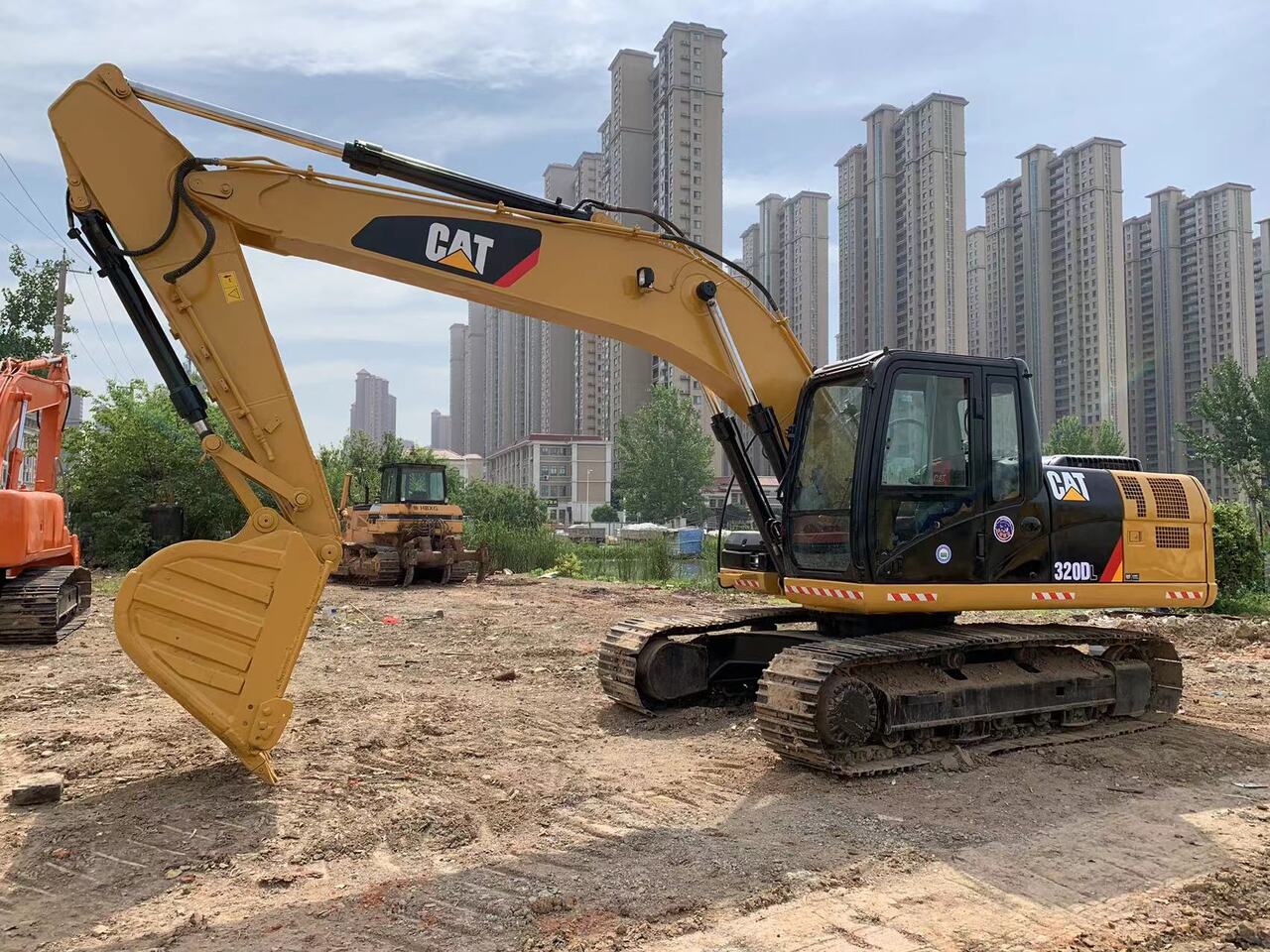 CATERPILLAR 320DL - Kettenbagger: das Bild 3 CATERPILLAR 320DL - Kettenbagger: das Bild 3