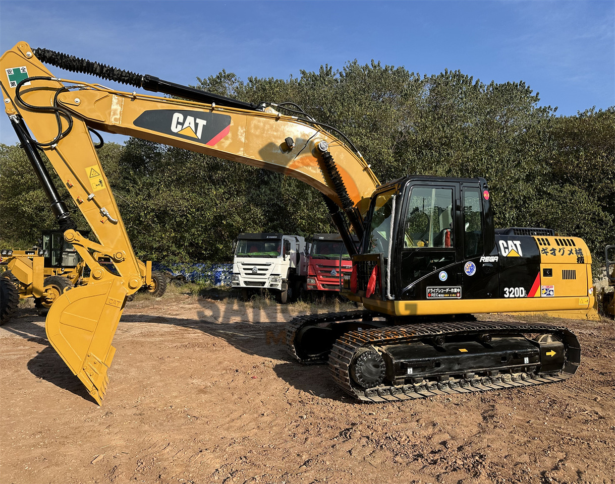 CATERPILLAR 320DL - Kettenbagger: das Bild 2 CATERPILLAR 320DL - Kettenbagger: das Bild 2
