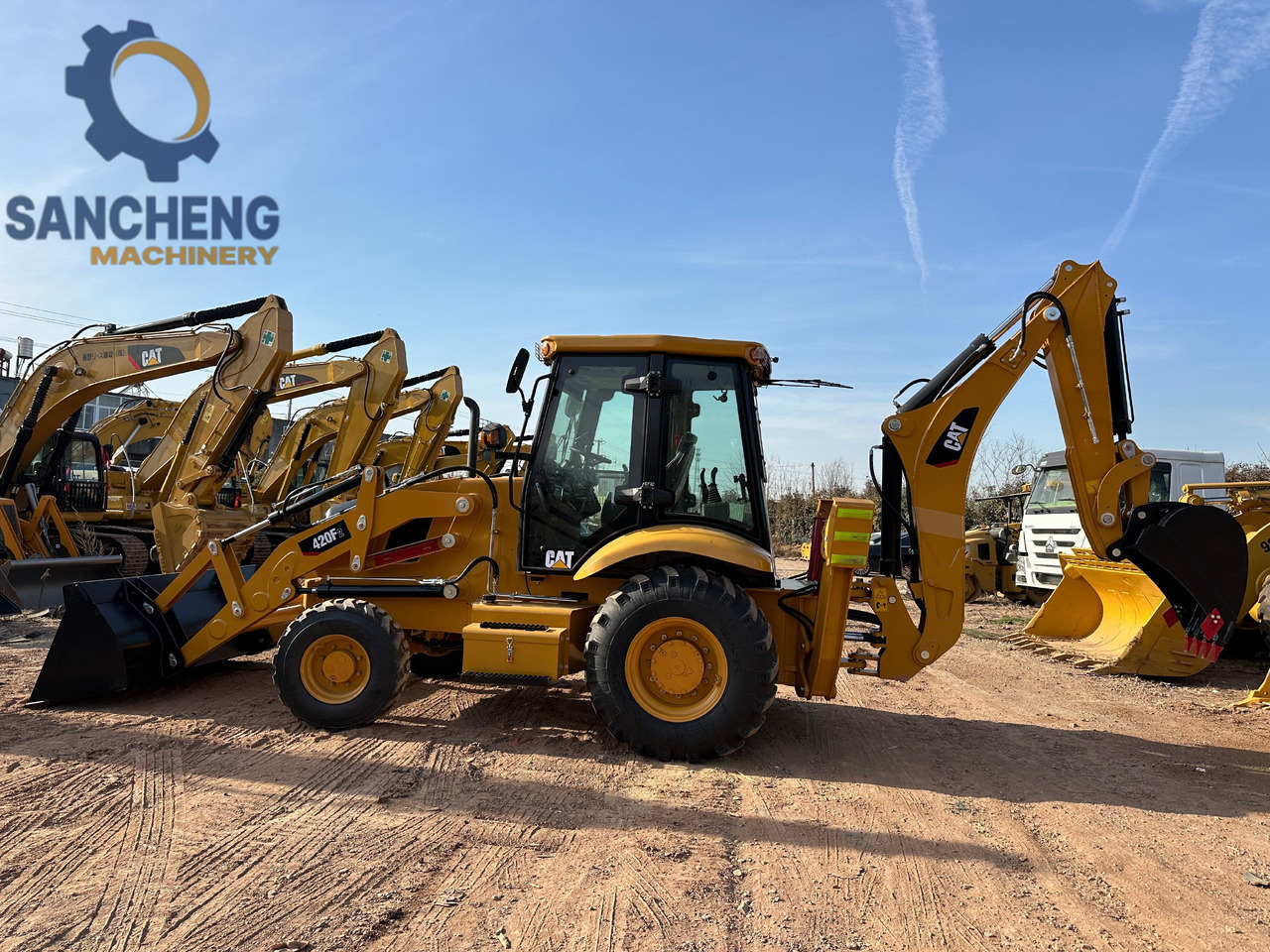 CATERPILLAR 420F2 - Baggerlader: das Bild 3 CATERPILLAR 420F2 - Baggerlader: das Bild 3