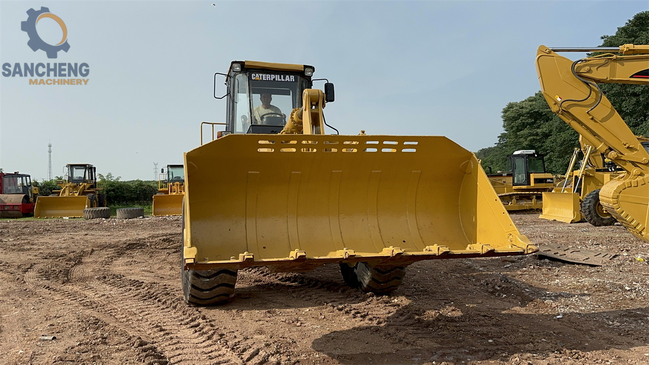 CATERPILLAR 966F - Radlader: das Bild 4 CATERPILLAR 966F - Radlader: das Bild 4