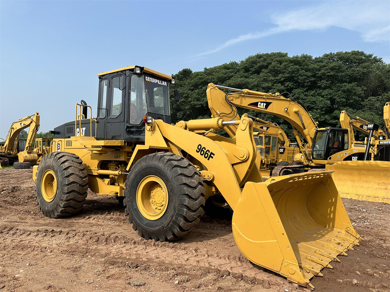 CATERPILLAR 966F - Radlader: das Bild 4 CATERPILLAR 966F - Radlader: das Bild 4