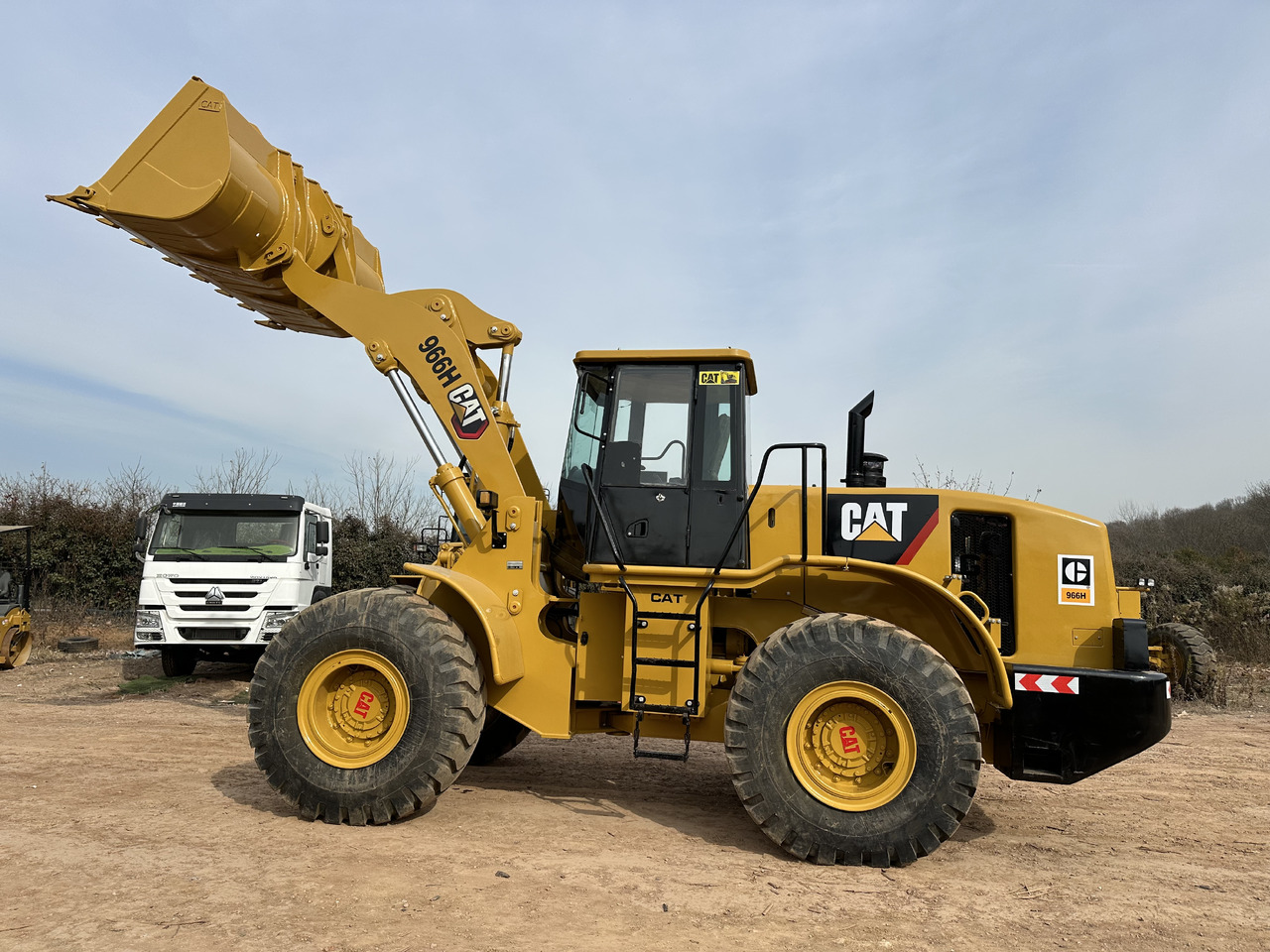 CATERPILLAR 966H - Radlader: das Bild 2 CATERPILLAR 966H - Radlader: das Bild 2