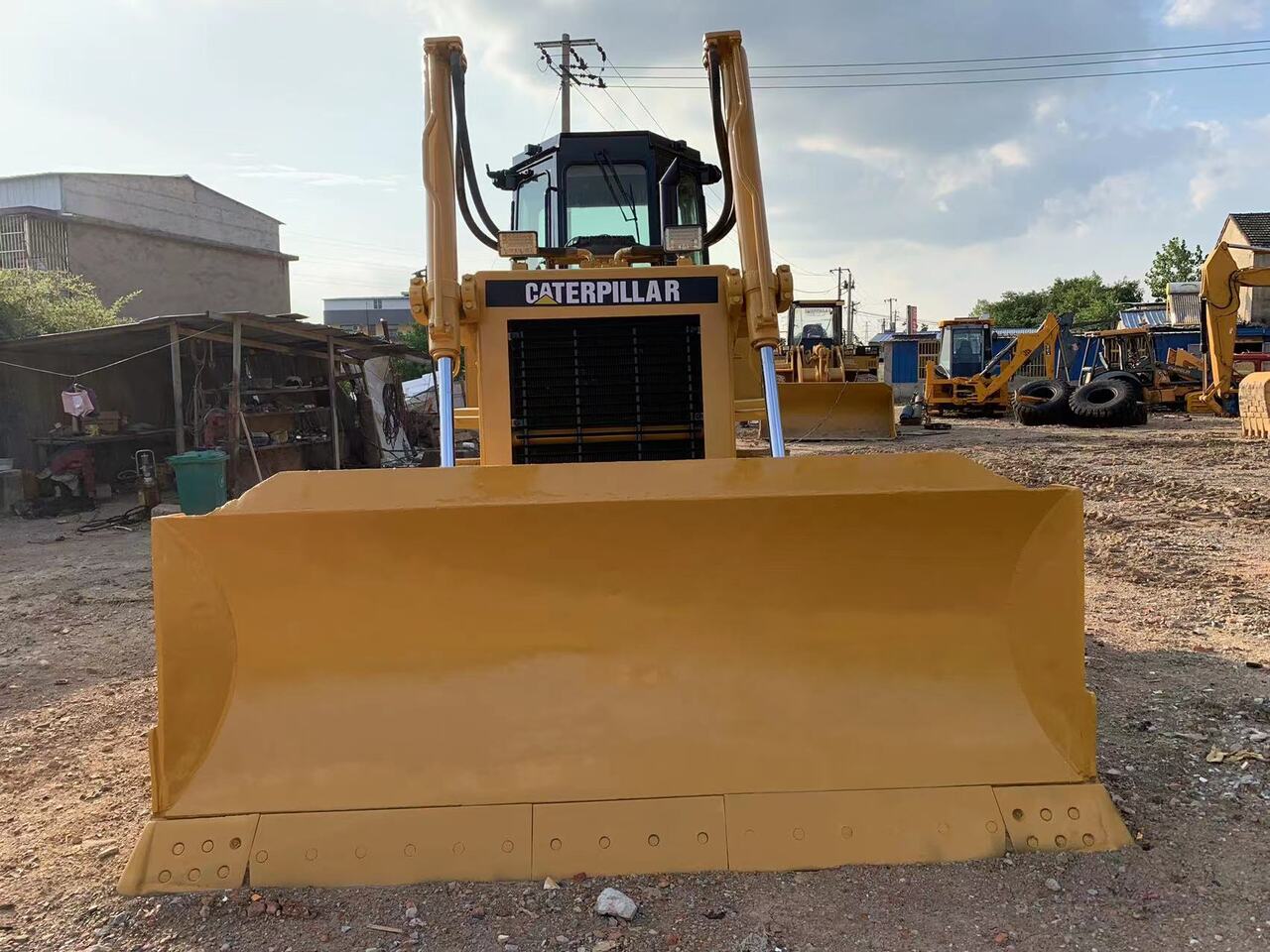 CATERPILLAR D6G - Bulldozer: das Bild 5 CATERPILLAR D6G - Bulldozer: das Bild 5