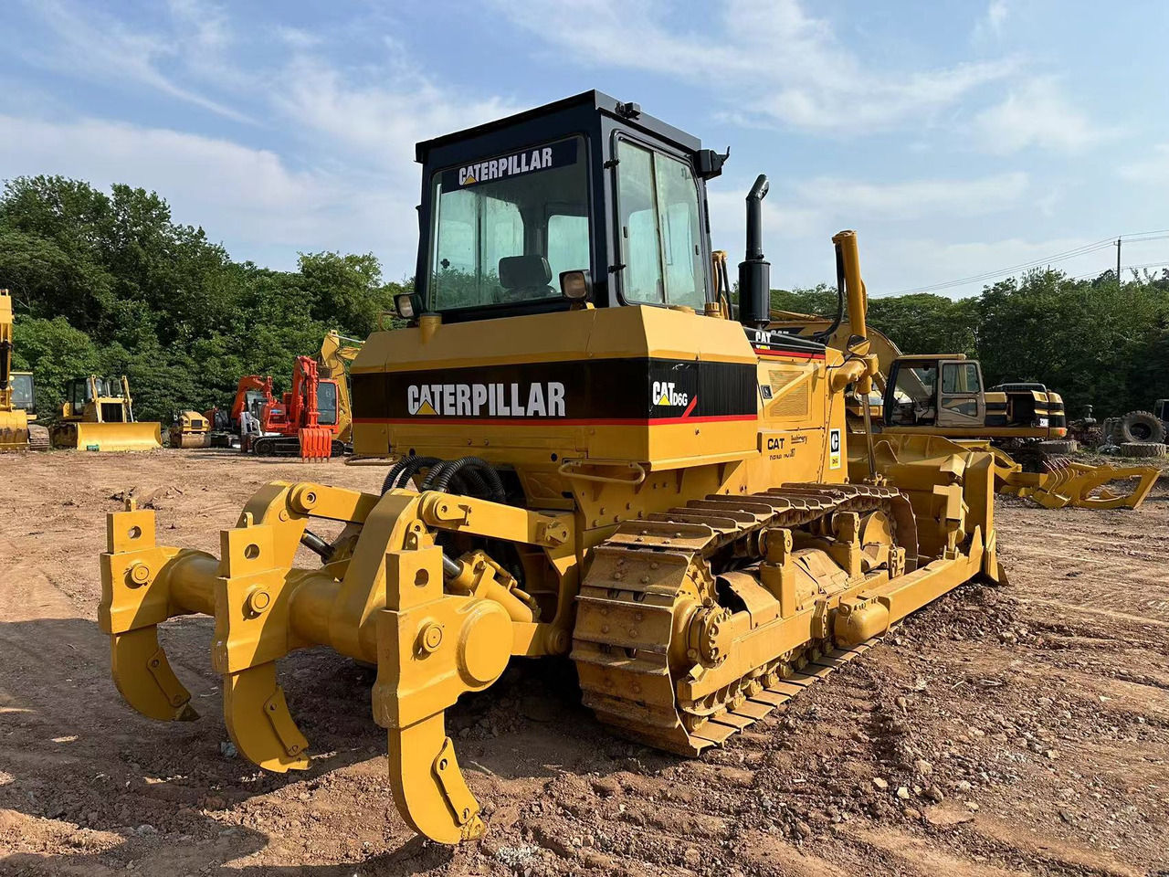 Bulldozer CATERPILLAR D6G Crawler Dozer: das Bild 1