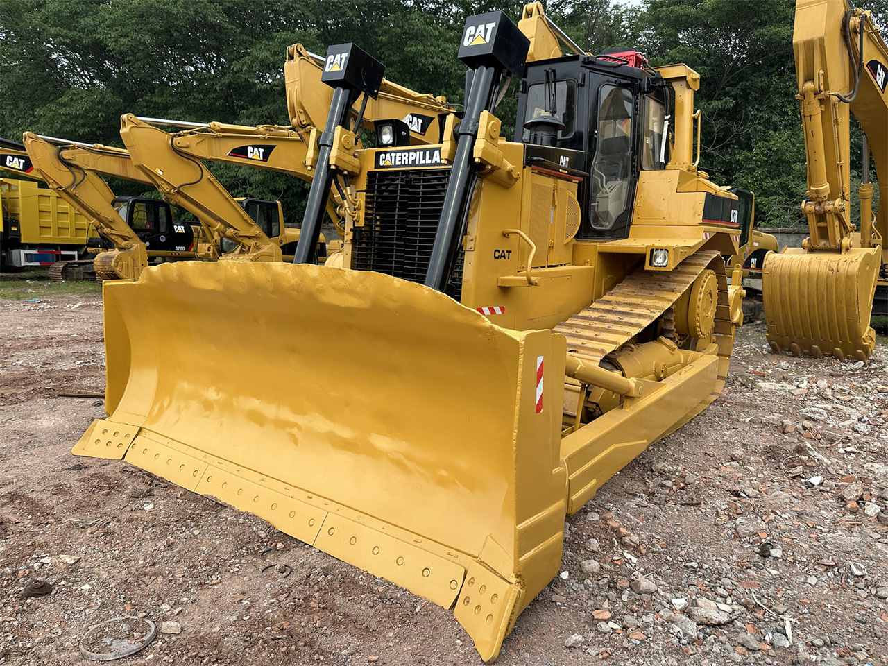 CATERPILLAR D7R - Bulldozer: das Bild 2 CATERPILLAR D7R - Bulldozer: das Bild 2