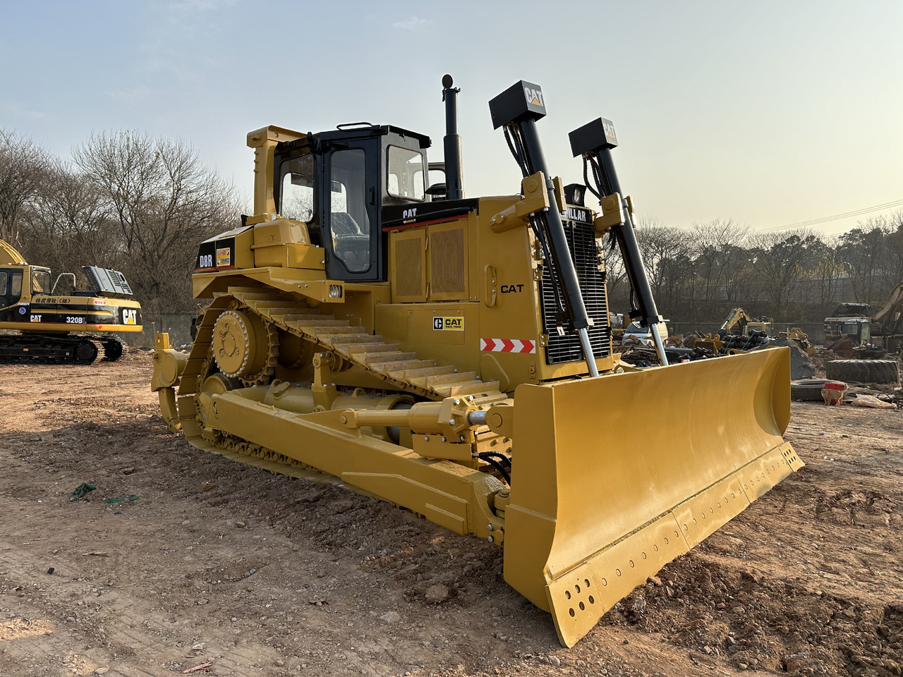 CATERPILLAR D8R - Bulldozer: das Bild 2 CATERPILLAR D8R - Bulldozer: das Bild 2