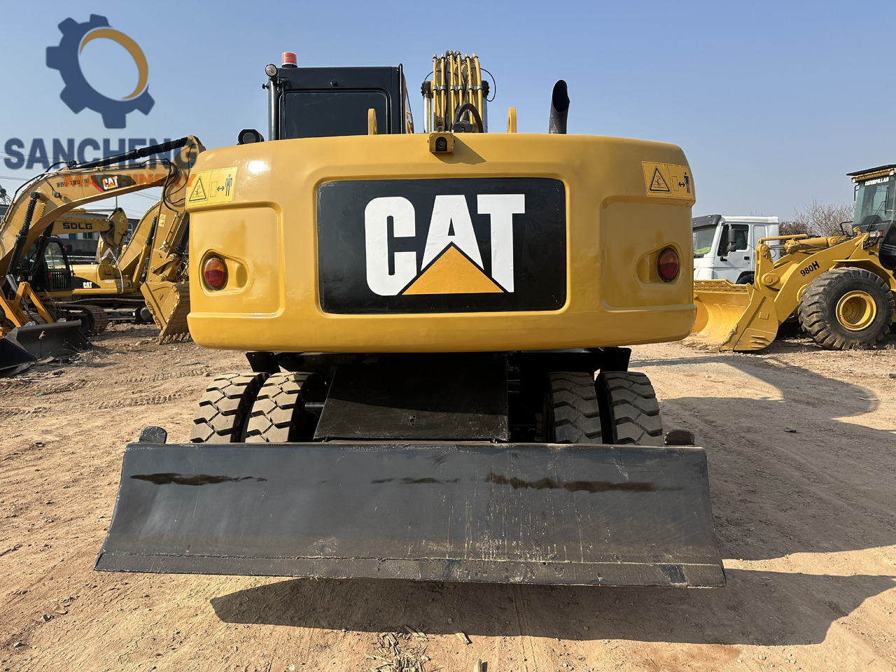 CATERPILLAR M320D2 - Mobilbagger: das Bild 3 CATERPILLAR M320D2 - Mobilbagger: das Bild 3