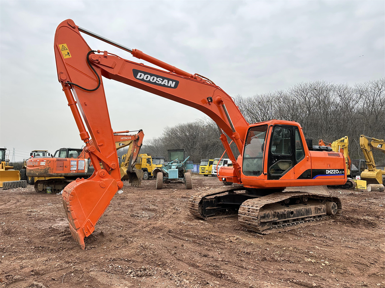 DOOSAN DH220 - Kettenbagger: das Bild 4 DOOSAN DH220 - Kettenbagger: das Bild 4