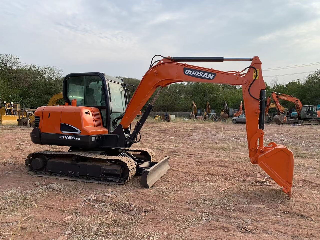 DOOSAN DX55 - Bagger: das Bild 1 DOOSAN DX55 - Bagger: das Bild 1