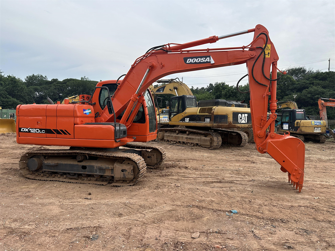 Doosan DX120 - Kettenbagger: das Bild 3 Doosan DX120 - Kettenbagger: das Bild 3