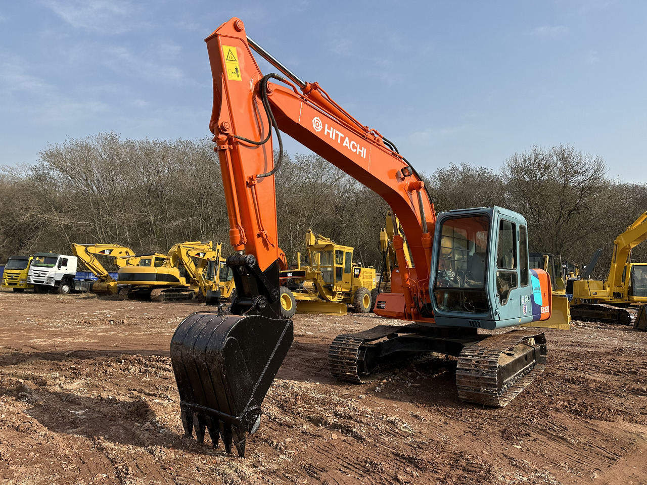HITACHI EX120 - Kettenbagger: das Bild 5 HITACHI EX120 - Kettenbagger: das Bild 5