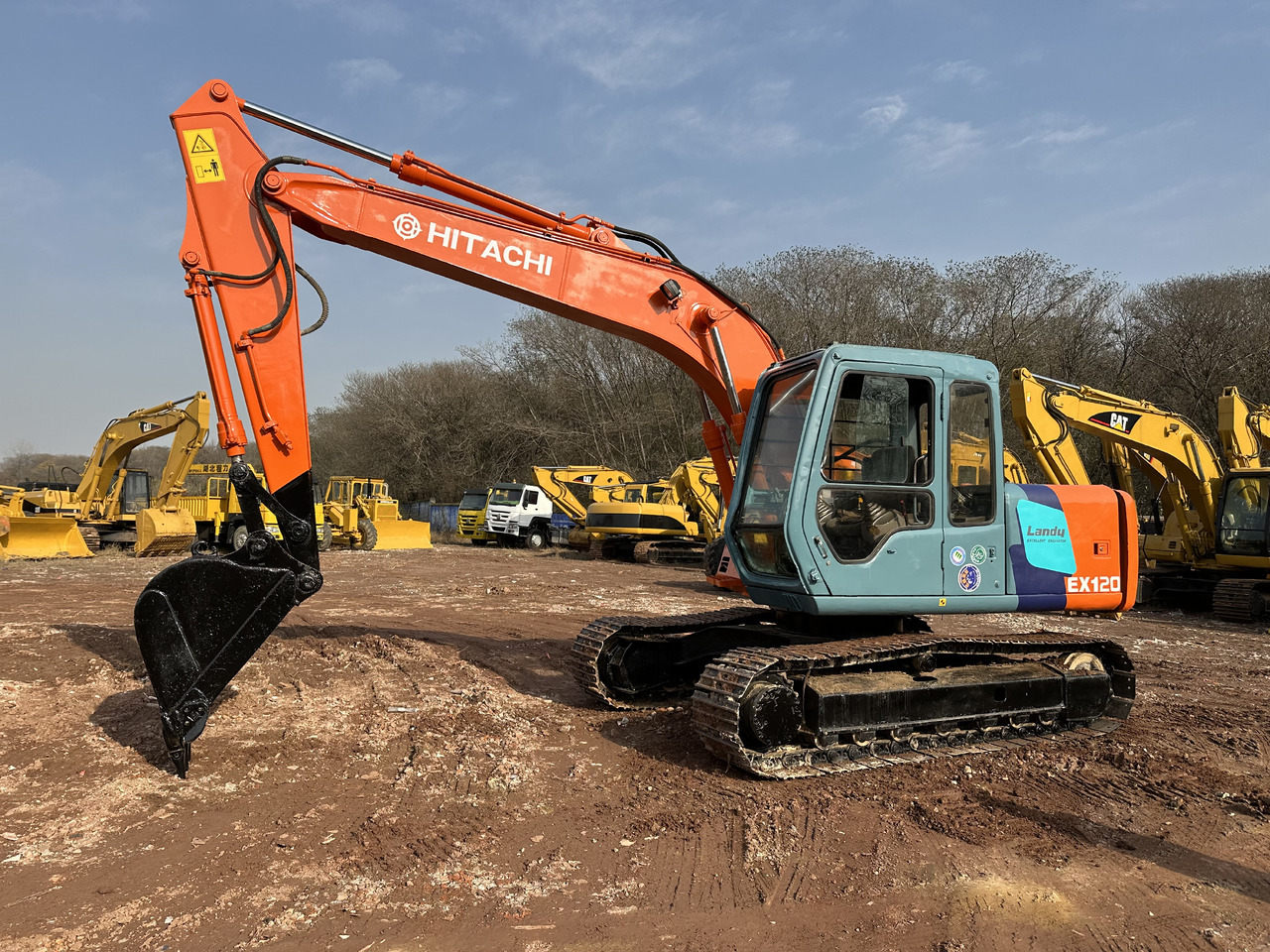 HITACHI EX120 - Kettenbagger: das Bild 2 HITACHI EX120 - Kettenbagger: das Bild 2