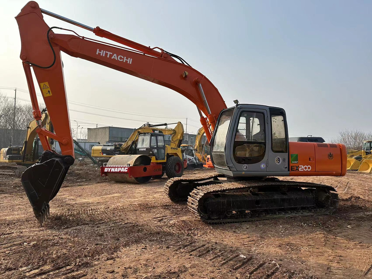HITACHI EX200 - Kettenbagger: das Bild 5 HITACHI EX200 - Kettenbagger: das Bild 5