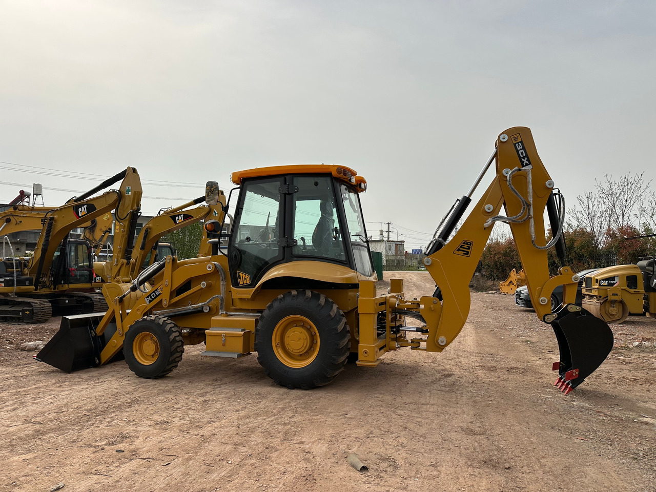 JCB 3CX - Baggerlader: das Bild 2 JCB 3CX - Baggerlader: das Bild 2